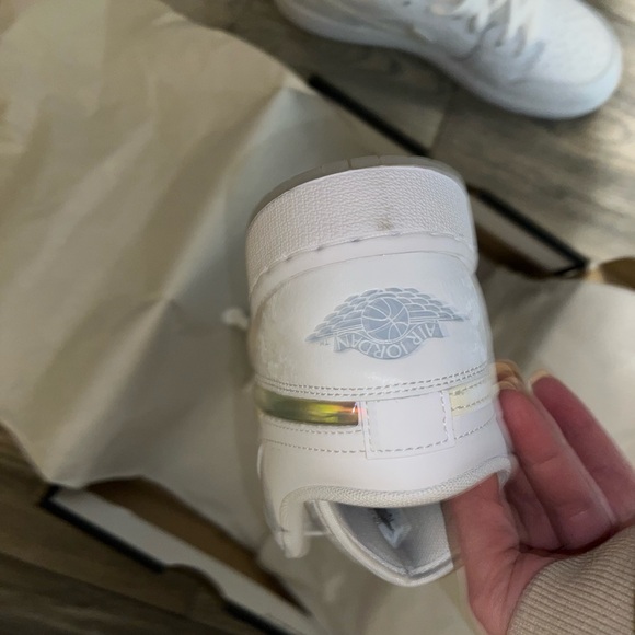 SOLD ***Nike Jordan’s Glitter Swoosh 🎁 NEW! name brand NIKE JORDAN - Picture 14 of 16